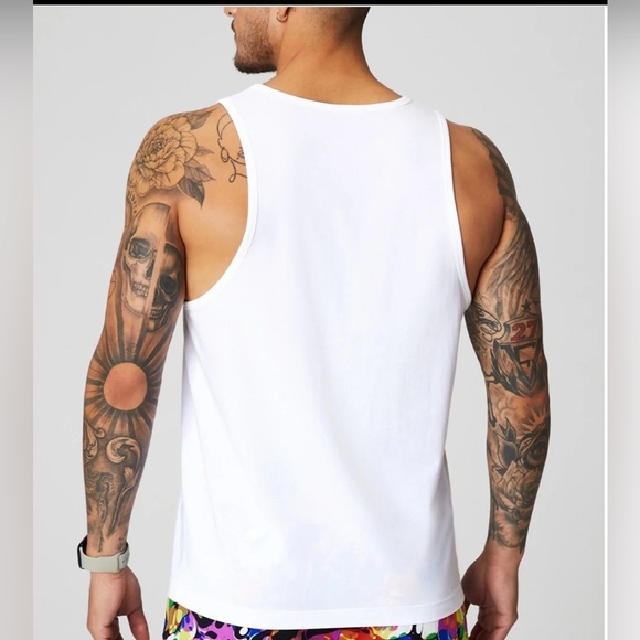 Fabletics Men's The 24-7 Sleeveless Tank Shirt See and Be Seen Size XL White - Picture 2 of 9